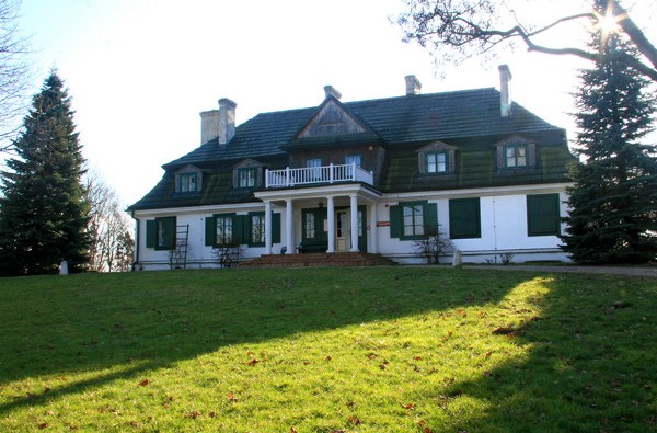Skansen-Dworski-dworski-w-Janowcu